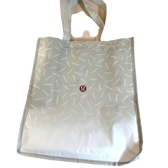 Lululemon 100% Recycled Polypropylene Reusable Shopping Tote w/ Red Logo 12.5x15 - Picture 2 of 4